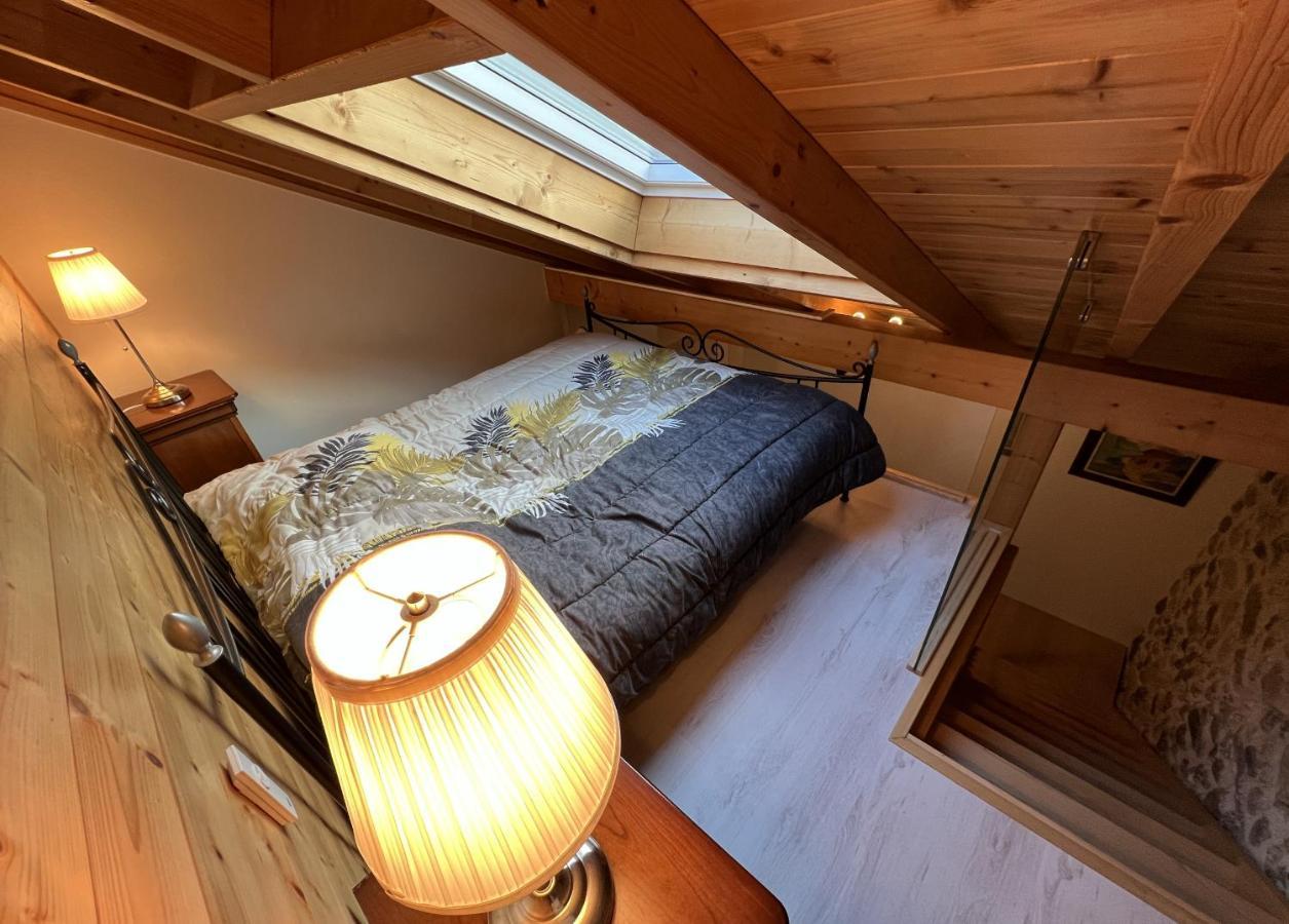 La Ferme Aux Diligences Villa นีย์ดองส์ ภายนอก รูปภาพ